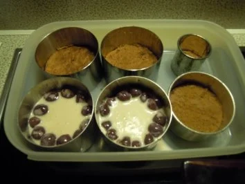 Schwarzwälder - Eierlikörtörtchen - Rezept - Bild Nr. 3