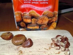 Maronenpudding mit Vanilleschmand und rosa Pfeffer - Rezept - Bild Nr. 2