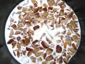 Maronenpudding mit Vanilleschmand und rosa Pfeffer - Rezept - Bild Nr. 3