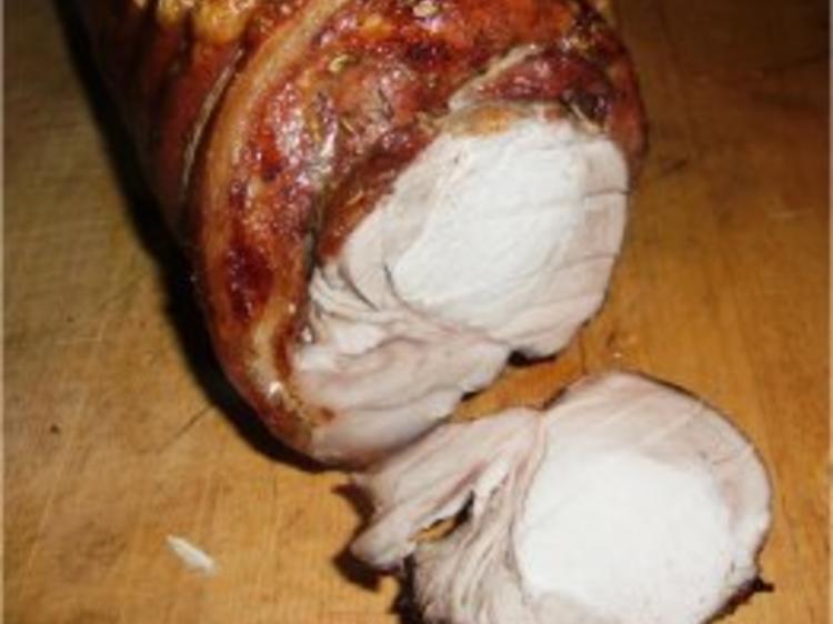 Spanferkel-Rollbraten mit Biersoße - Rezept - kochbar.de