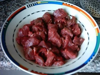 Rezept: Rindsgulasch - Resteverwertung vom Hobbit-Fondue Rindsgulasch - Resteverwertung vom Hobbit-Fondue - Rezept