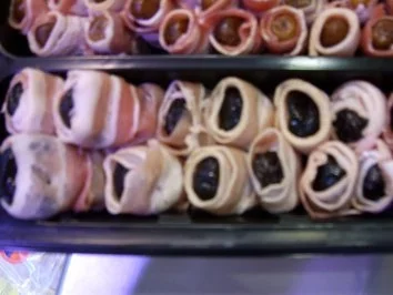 Datteln & Aprikosen im Speckmantel mit Bild - Rezept - Bild Nr. 2