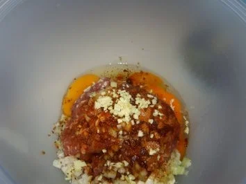 Gehacktes-Pizza mit Bild - Rezept - Bild Nr. 4