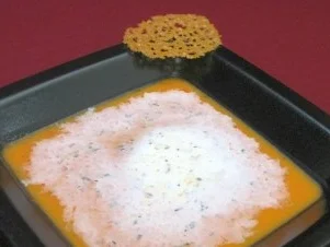 Rezept: Paprikasuppe mit Chapati Paprikasuppe mit Chapati - Rezept