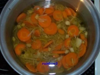 Kochen: Gemüsebrühe mit Nudeln - Rezept - Bild Nr. 4