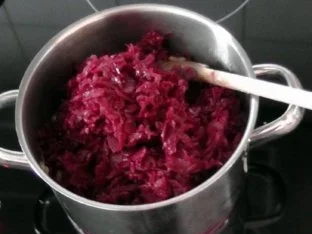 Rotkohl mit Apfel und Honig - Rezept - Bild Nr. 3