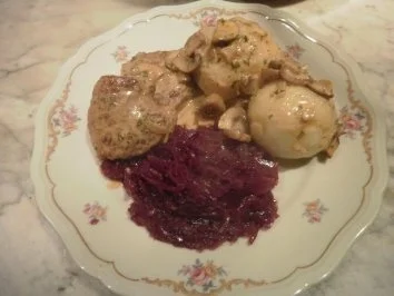 Kalbsmedaillons in Champignonrahmsoße - Rezept - Bild Nr. 2