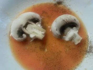 Rezept: Champignos paniert Bild Nr. 2 Champignos paniert - Rezept - Bild Nr. 2