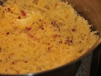 Schupfnudeln mit Specksauerkraut - Rezept - Bild Nr. 6