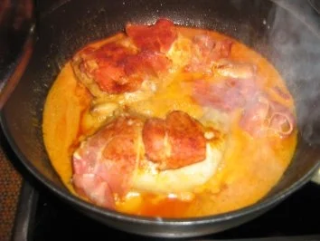 Rezept: Hähnchenschenkel im Speckmantel gegart in einer leichten Senfsoße mit Prizessbohnen Bild Nr. 4 Hähnchenschenkel im Speckmantel gegart in einer leichten Senfsoße mit Prizessbohnen - Rezept - Bild Nr. 4