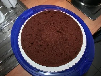 Torten: Trüffeltorte mit einem Hauch von Zimt - unsere Weihnachtstorte - Bilder sind on - - Rezept - Bild Nr. 14