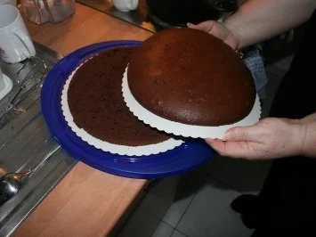 Torten: Trüffeltorte mit einem Hauch von Zimt - unsere Weihnachtstorte - Bilder sind on - - Rezept - Bild Nr. 15