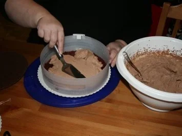 Torten: Trüffeltorte mit einem Hauch von Zimt - unsere Weihnachtstorte - Bilder sind on - - Rezept - Bild Nr. 21