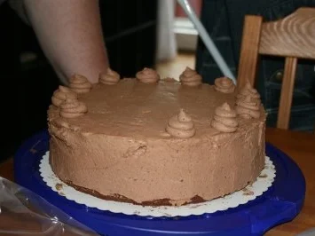 Torten: Trüffeltorte mit einem Hauch von Zimt - unsere Weihnachtstorte - Bilder sind on - - Rezept - Bild Nr. 30