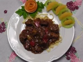 Rezept: Paprika- Zwiebelgulasch Paprika- Zwiebelgulasch - Rezept