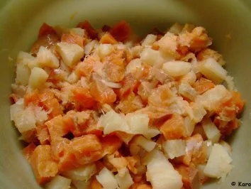 Rezept: Fisch: Lachs-Rotbarsch Plätzchen Bild Nr. 2 Fisch: Lachs-Rotbarsch Plätzchen - Rezept - Bild Nr. 2