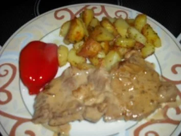 Minutensteak's mit Zwiebel-Sahne Soße & Röstkartoffeln - Rezept - Bild Nr. 5