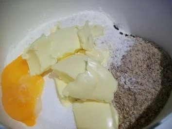 Rezept: Husarenkrapfen Bild Nr. 3 Husarenkrapfen - Rezept - Bild Nr. 3