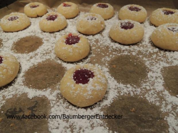 Husarenkrapfen mit Mehl und Zucker - Rezept mit Bild - kochbar.de