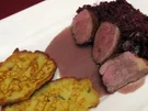 Sauerbraten von der Entenbrust auf Rotkohl mit Kartoffelplätzchen - Rezept