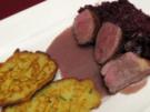 Sauerbraten von der Entenbrust auf Rotkohl mit Kartoffelplätzchen - Rezept