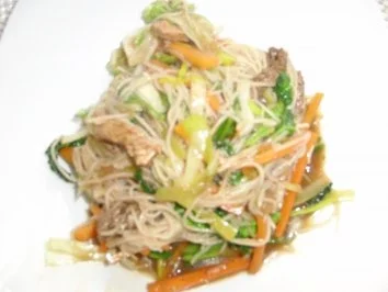 Gemüse :  Wok-Pfanne mit viel Gemüse, Reisnudeln und Rinderstreifen - Rezept - Bild Nr. 5