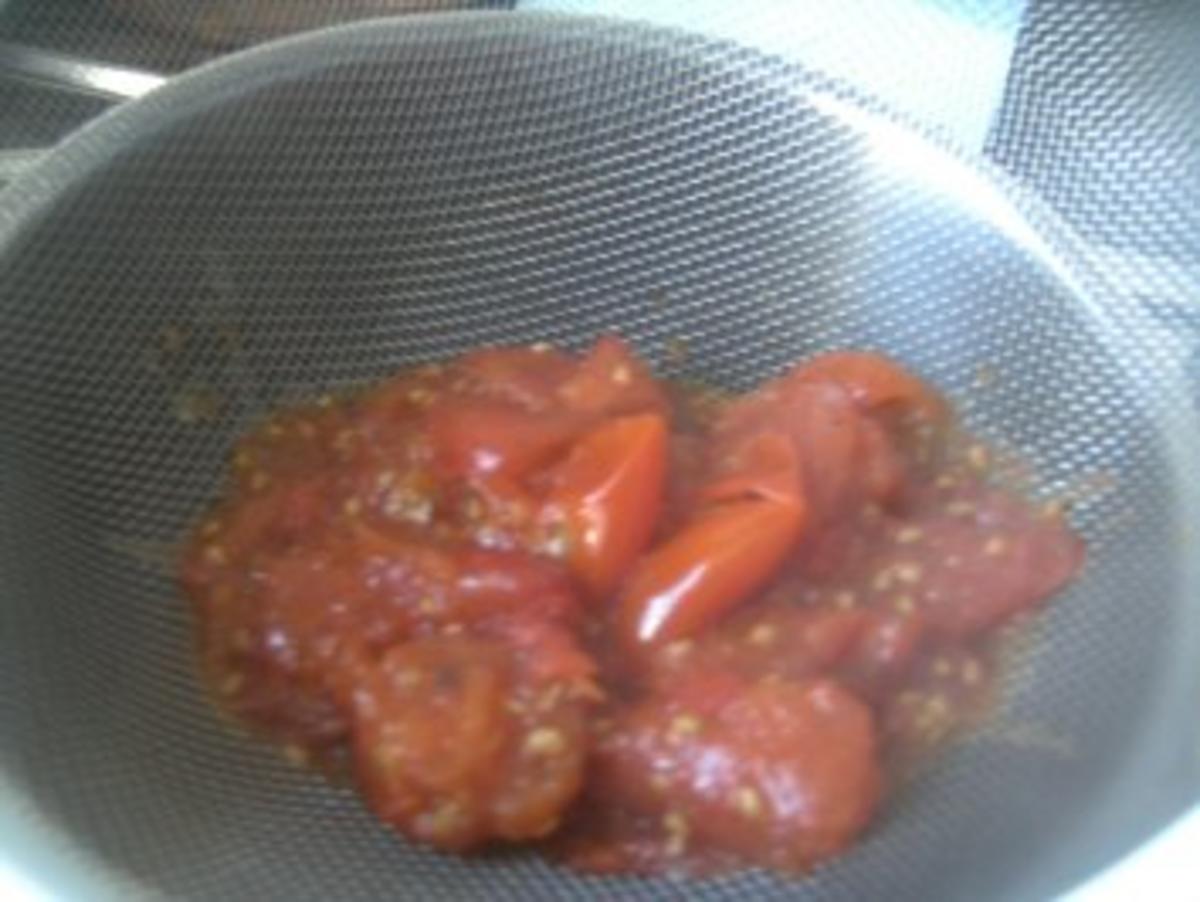 Hähnchen  in Tomaten gebacken mit  Schwarzwurzelgemüse Salzkartoffeln und - Rezept - Bild Nr. 6