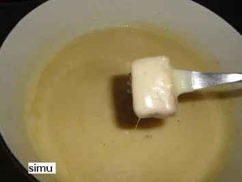 Emmentaler Käsefondue - Rezept - Bild Nr. 14