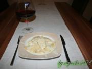 Spinat Ricotta Ravioli mit Käsesahne Soße - Rezept