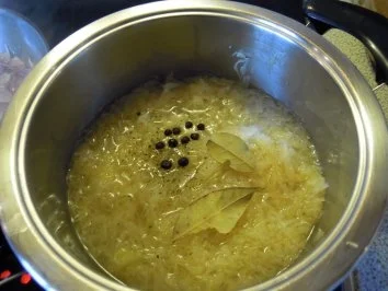 Rezept: Szegediner Sauerkraut Suppe Bild Nr. 3 Szegediner Sauerkraut Suppe - Rezept - Bild Nr. 3