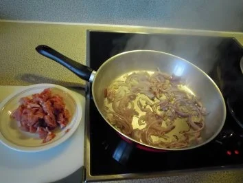 Rezept: Szegediner Sauerkraut Suppe Bild Nr. 4 Szegediner Sauerkraut Suppe - Rezept - Bild Nr. 4