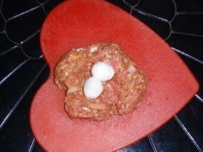 Rezept: Fleischpflanzerl mit Mozzarellafüllung Bild Nr. 5 Fleischpflanzerl mit Mozzarellafüllung - Rezept - Bild Nr. 5