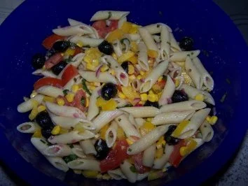 Rezept: Nudelsalat, mediterran Bild Nr. 3 Nudelsalat, mediterran - Rezept - Bild Nr. 3