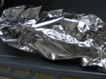 Pute : In der Folie eine feine Putenbrust mit Kräuterbutter - Rezept - Bild Nr. 2