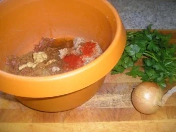 Faschierter Pusztabraten mit Speckhülle - Rezept - Bild Nr. 2