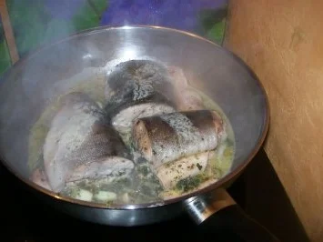 Rezept: Lachs gefüllt mit Spinat u. gedünstent Bild Nr. 5 Lachs gefüllt mit Spinat u. gedünstent - Rezept - Bild Nr. 5