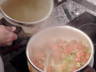 Rezept: Hühnersuppe "Klassisch" Bild Nr. 8 Hühnersuppe "Klassisch" - Rezept - Bild Nr. 8