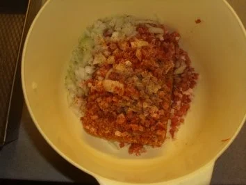 Fleischgerichte: Hackbraten mit Möhren und Eierfüllung - Rezept - Bild Nr. 2