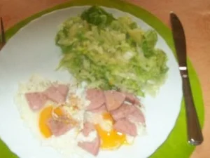 Rezept: Gemischter Indiviensalat nach Omas- Art & Eierfleckern ! Gemischter Indiviensalat nach Omas- Art & Eierfleckern ! - Rezept