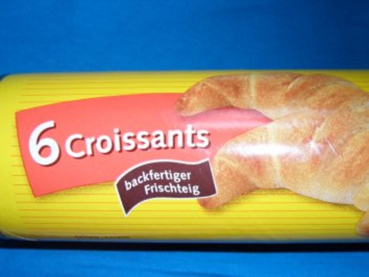 Knusprige Croissants mit Wurst und Käse gefüllt - Rezept - Bild Nr. 3