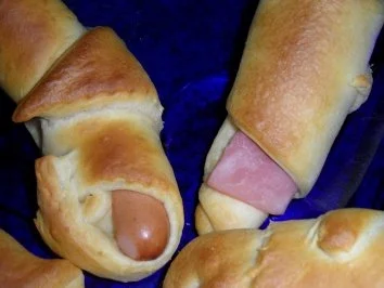 Rezept: Knusprige Croissants mit Wurst und Käse gefüllt Bild Nr. 5 Knusprige Croissants mit Wurst und Käse gefüllt - Rezept - Bild Nr. 5