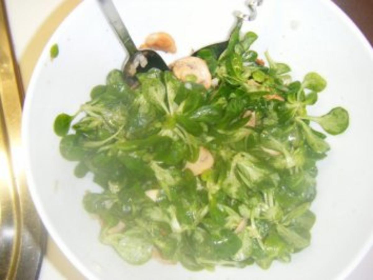 Feldsalat mit gebratenen Champignons - Rezept