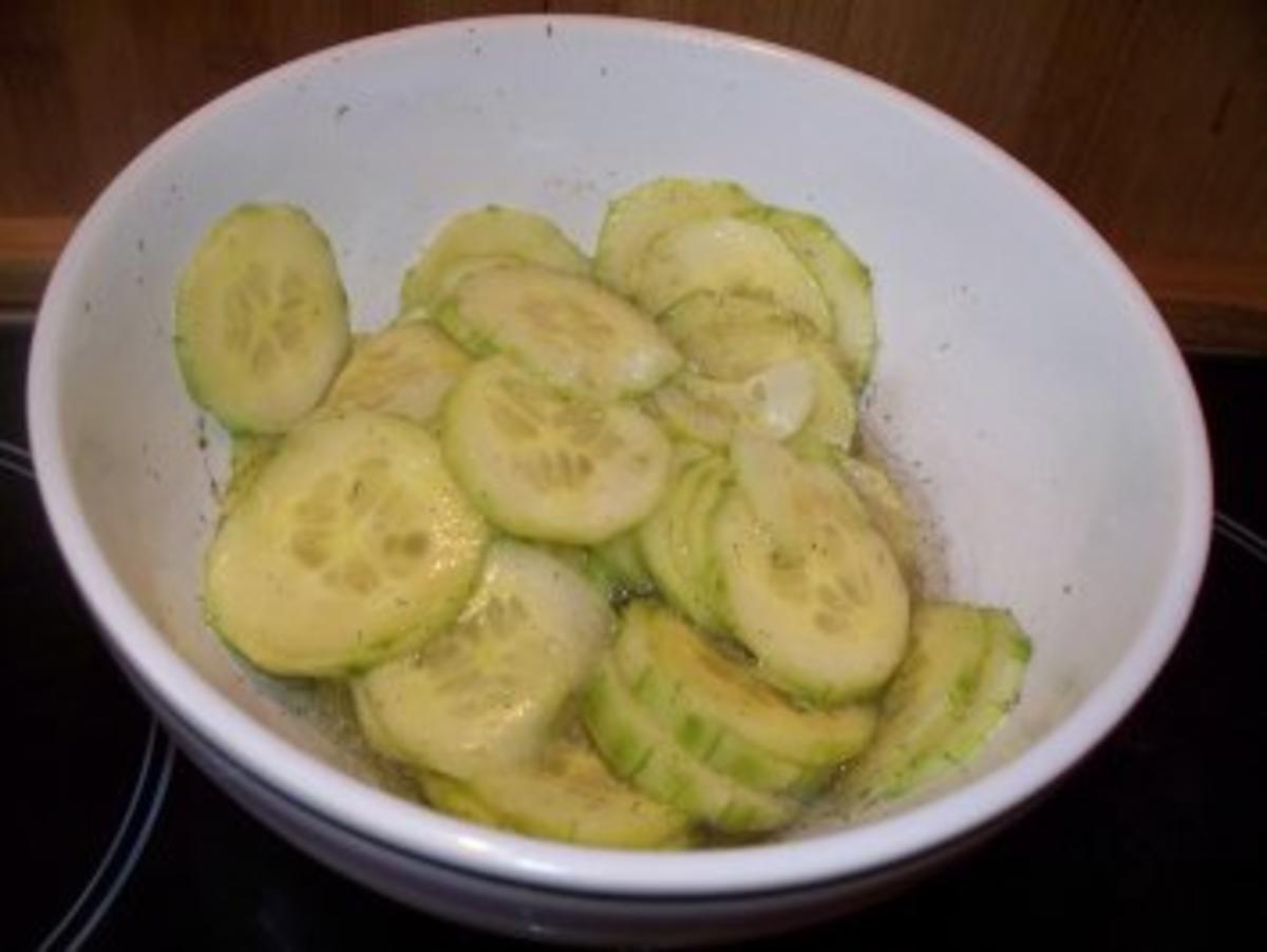 Gurkensalat ohne Sahne - Rezept