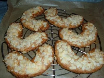 Kekse......Mandelhörnchen - Rezept - Bild Nr. 5