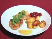 Schnitzel mit Bratkartoffeln und Preiselbeeren (Thorsten Nindel) - Rezept