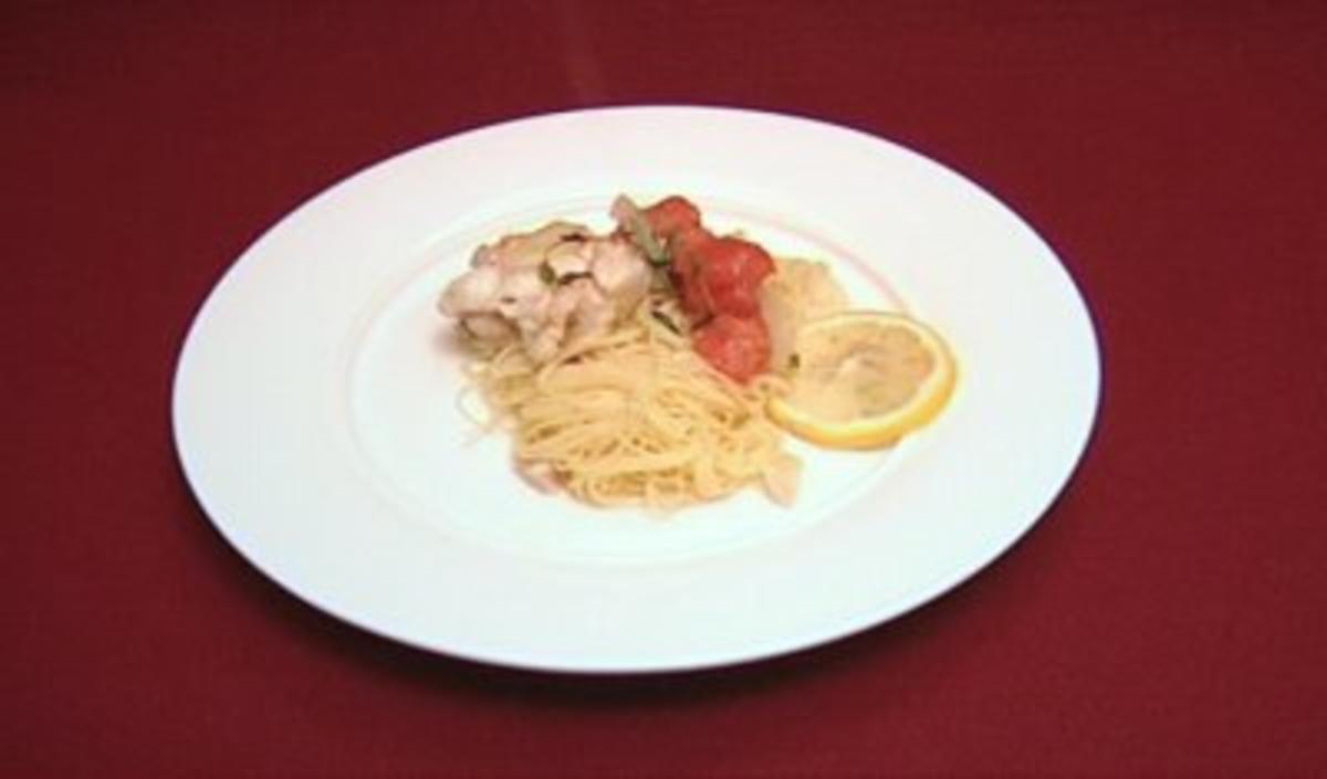 Arrangement von Seeteufel und Cappellini mit provençalischen Kräutern
(Davorka Tovilo) - Rezept Gesendet von Das perfekte Promi Dinner