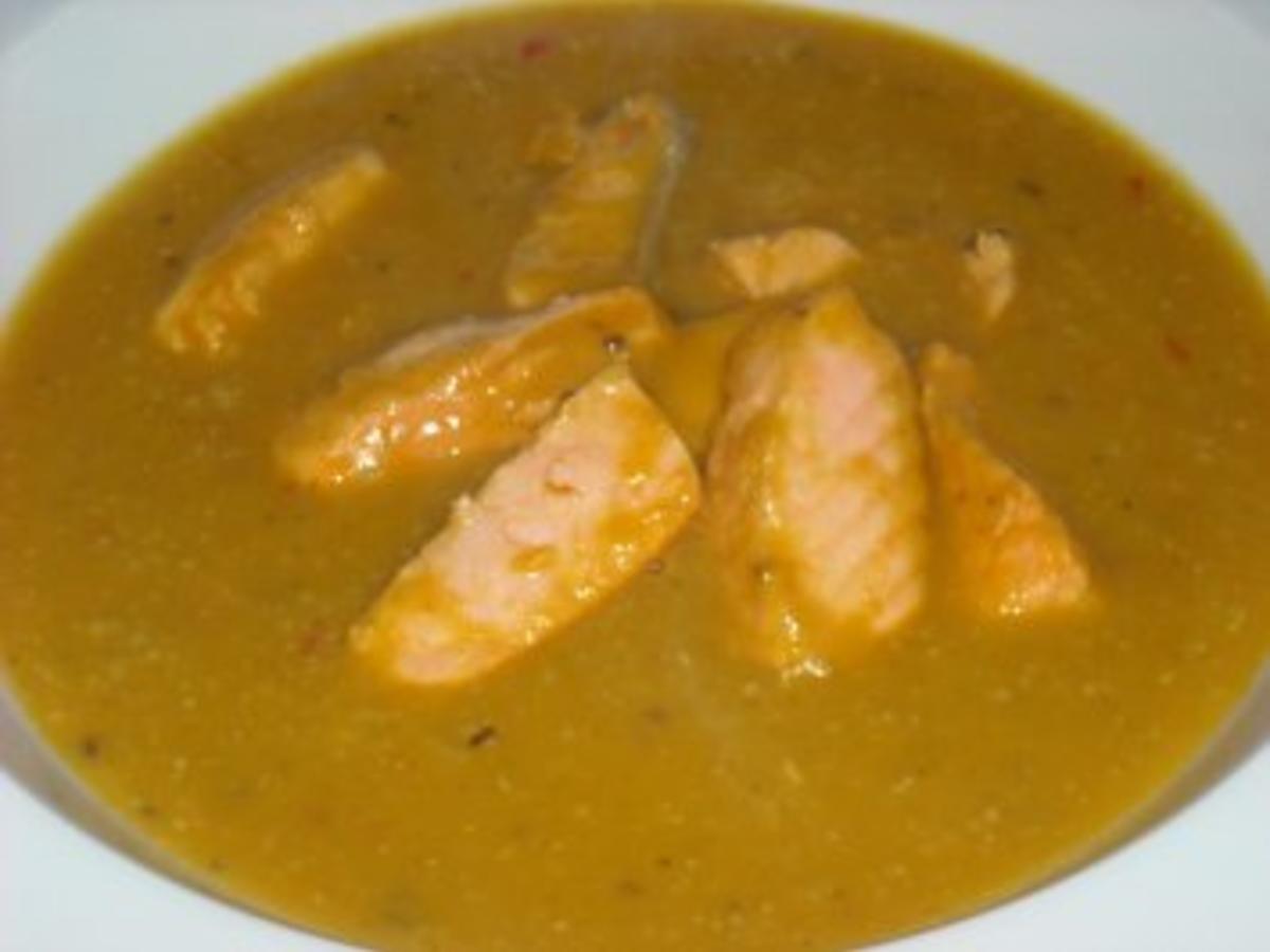 Steckrüben-Cremesuppe mit Lachsstreifen - Rezept - kochbar.de