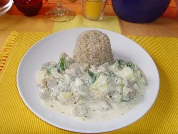 Rezept: Zucchini mit gewürfeltem Schweinefleisch in Ricottasoße.... Zucchini mit gewürfeltem Schweinefleisch in Ricottasoße.... - Rezept