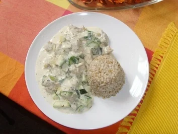 Rezept: Zucchini mit gewürfeltem Schweinefleisch in Ricottasoße.... Zucchini mit gewürfeltem Schweinefleisch in Ricottasoße.... - Rezept