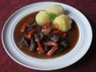 Rindergulasch mit Paprika - Rezept